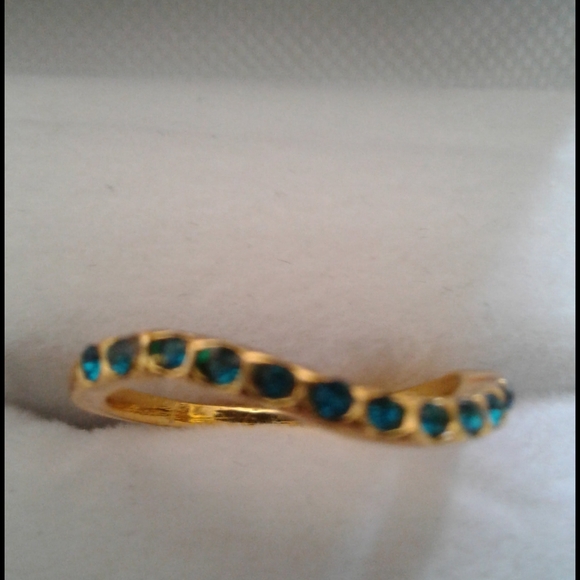 Ring size 6 - Picture 4 of 4